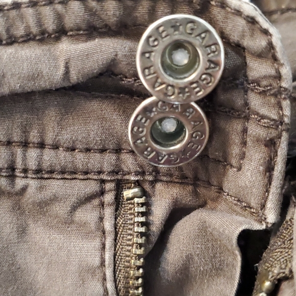 Capris - Picture 3 of 8